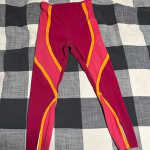 Lululemon Wild Twist 25” tights! ❤️ size 6